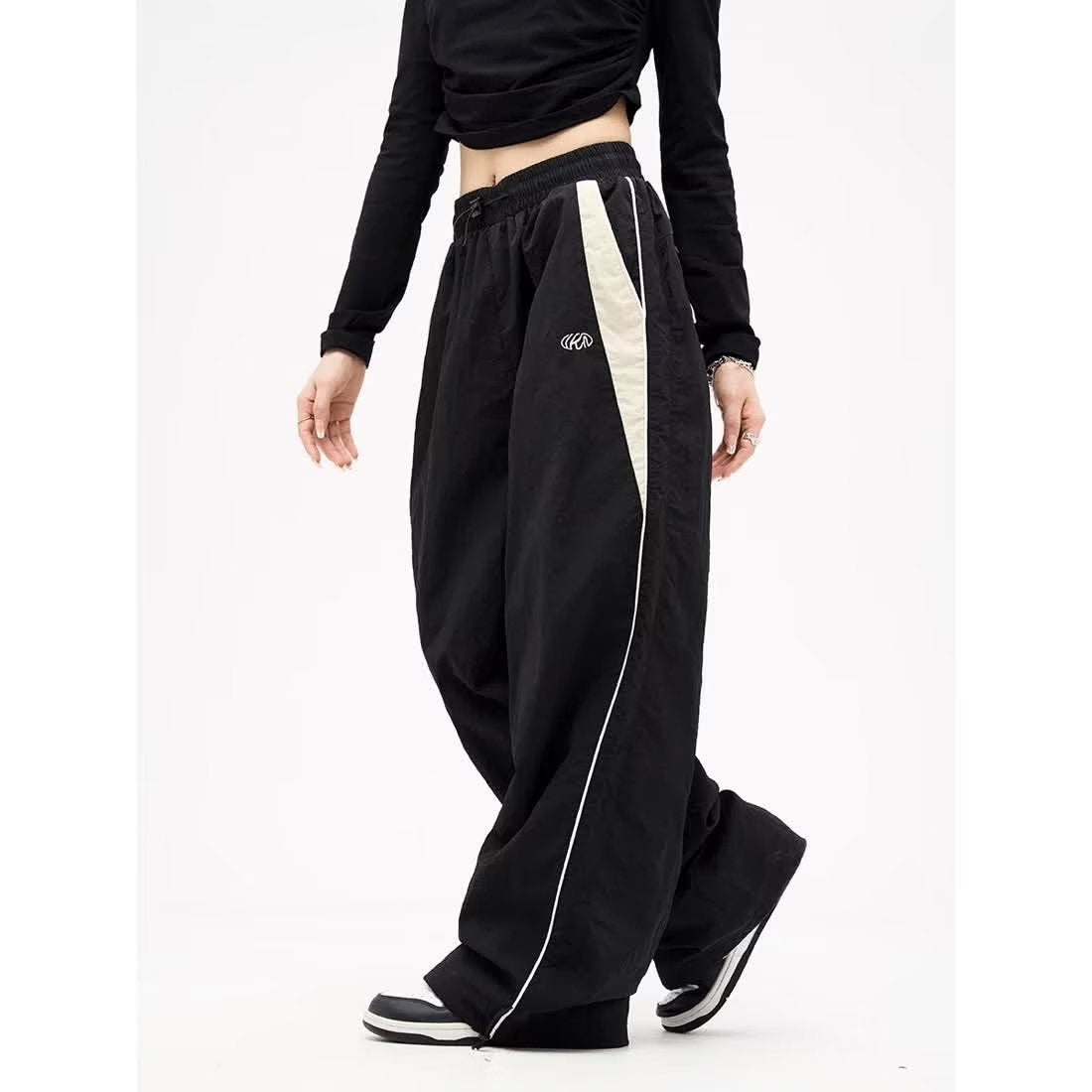Contrast Piping Baggy High Rise Sweatpants